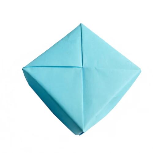 Origami Schachtel hellblau mit Schmetterlingsknotenmuster